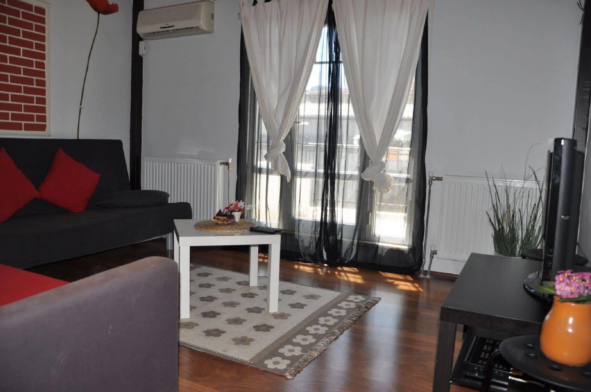 Fuar Ev Taksim Galata Appartement Istanboel Buitenkant foto